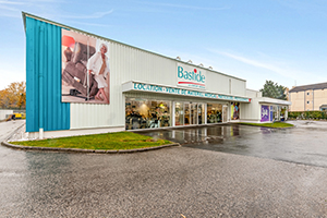 enseigne bastide le confort médical caen façade magasin